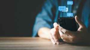 3 Manfaat Live Chat Bagi Bisnis & Cara Mengoptimalkannya